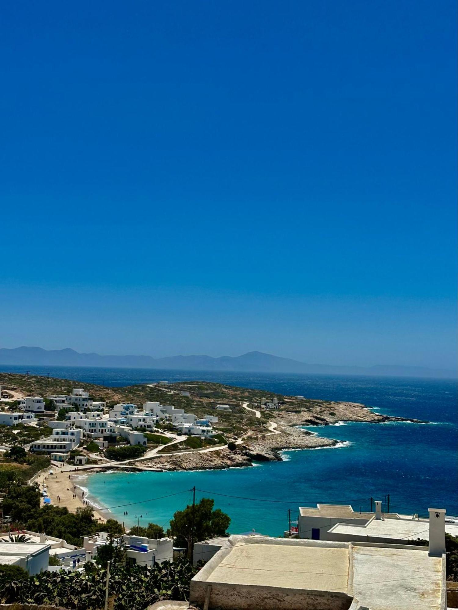 Restia * Δονούσα