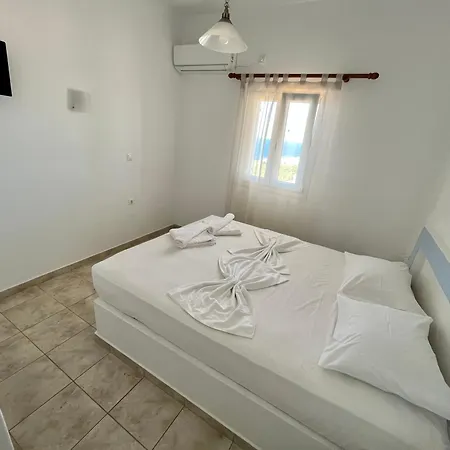 Restia Apartment Donoussa Exterior photo