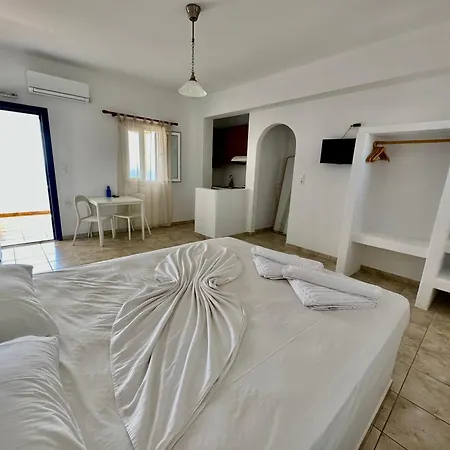 Restia Apartment Donoussa Exterior photo