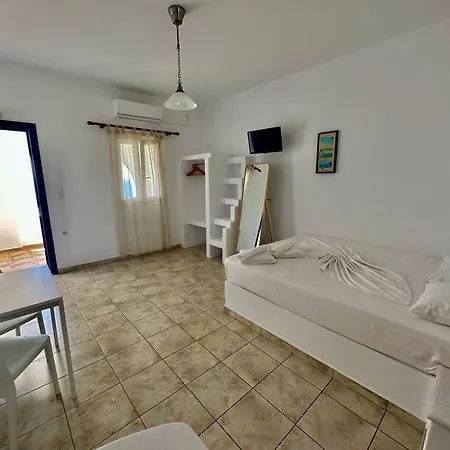 Restia Apartment Donoussa Exterior photo