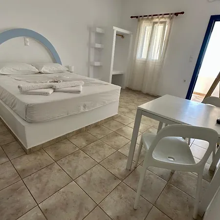 Restia Apartment Donoussa Exterior photo